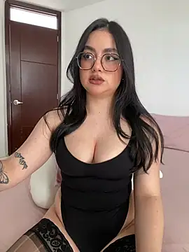 montmariana online show from June 2026 09:49:02 PM