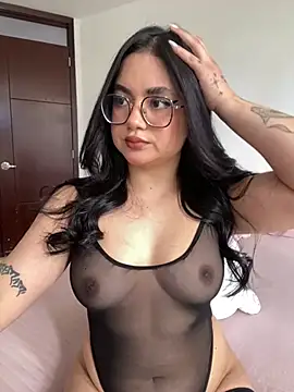 montmariana online show from July 2026 04:27:02 PM