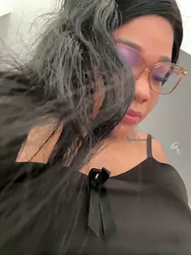 ashley Tompson1 online show from November 2025 12:59:02 PM