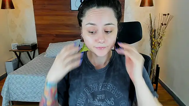 KatherineBond online show from March 2025 07:37:01 PM