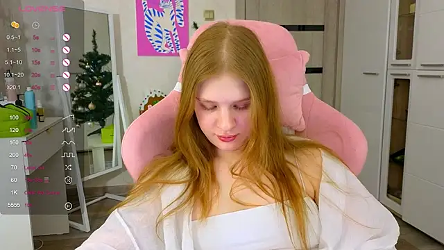 Snapshot of TrissMerigold9 chatting on January 2026 09:30:02 PM TrissMerigold9 online show from January 2026 09:30:02 PM