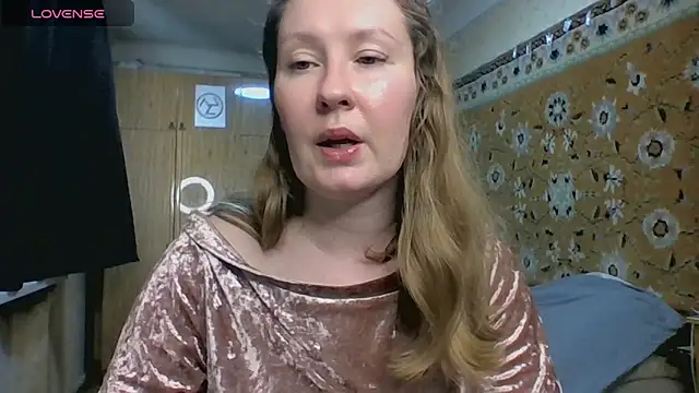 AnnaXLovers online show from May 2026 12:43:01 PM