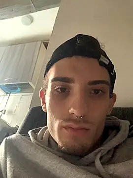 LaMaterialista online show from October 2025 03:12:01 PM