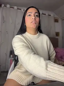 JazminTaylor online show from April 2026 06:40:01 AM