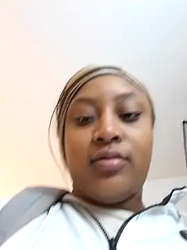 Adelehottman online show from July 2026 12:09:02 PM