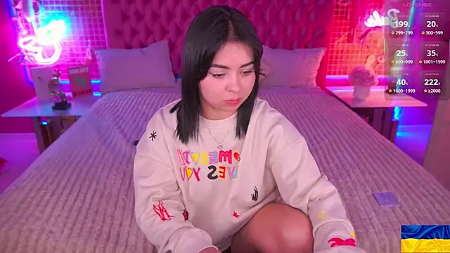 SusieWood online show from February 2026 08:50:01 PM