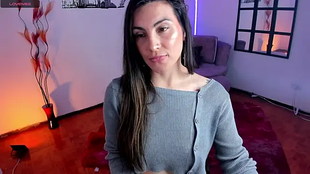 Elizabeth taylor b online show from February 2025 09:46:01 PM