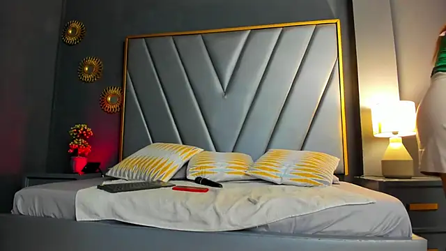 BrendaAdams  online show from September 2025 10:51:01 AM