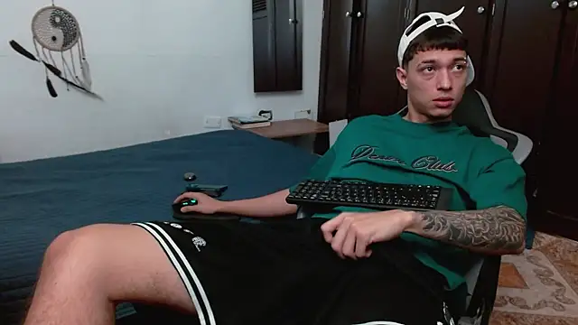 aaron blug online show from January 2026 04:33:01 PM