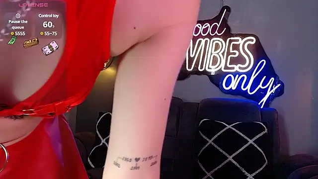 Snapshot of LOLIITA__LOVE chatting on March 2025 05:43:02 PM LOLIITA LOVE online show from March 2025 05:43:02 PM