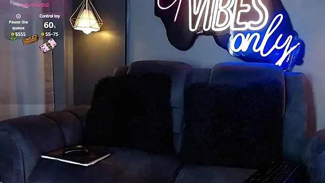 Snapshot of LOLIITA__LOVE chatting on March 2025 05:47:02 PM LOLIITA LOVE online show from March 2025 05:47:02 PM