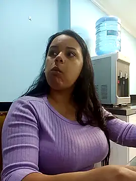 Snapshot of _Miaaleon chatting on February 2025 01:06:01 PM Miaaleon online show from February 2025 01:06:01 PM