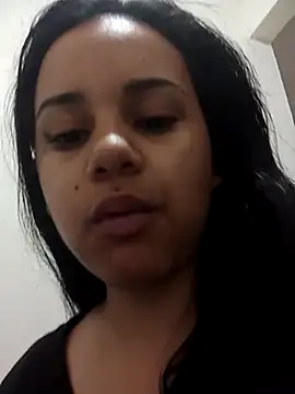 Snapshot of _Miaaleon chatting on February 2025 01:14:01 PM Miaaleon online show from February 2025 01:14:01 PM