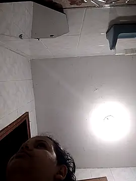 Snapshot of _Miaaleon chatting on September 2025 10:15:02 AM Miaaleon online show from September 2025 10:15:02 AM