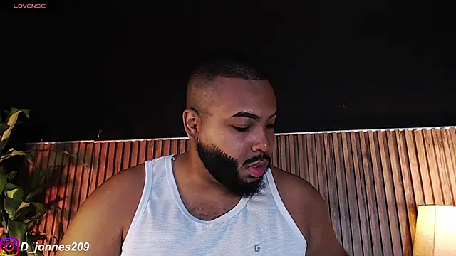 DilanJonnes  online show from October 2025 09:24:01 PM