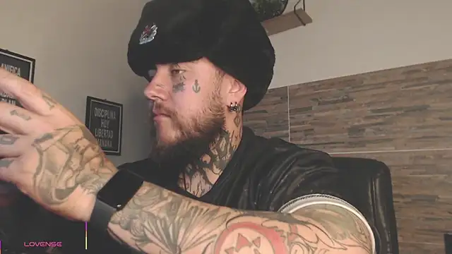 Ash gusbig online show from May 2026 11:35:02 PM