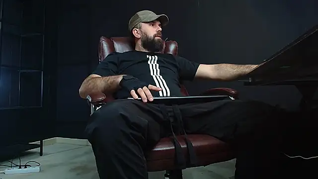 JackEthann online show from December 2024 06:31:02 AM