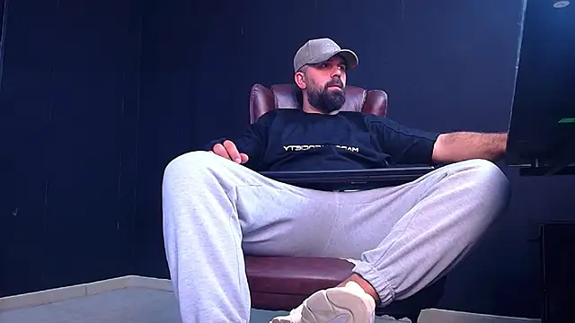 JackEthann online show from September 2025 05:18:01 AM