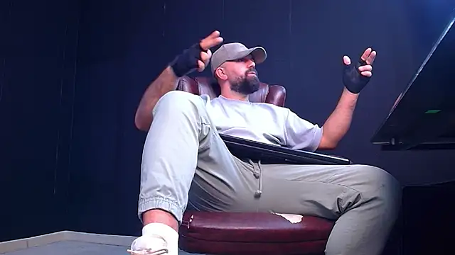 JackEthann online show from September 2025 04:47:01 AM