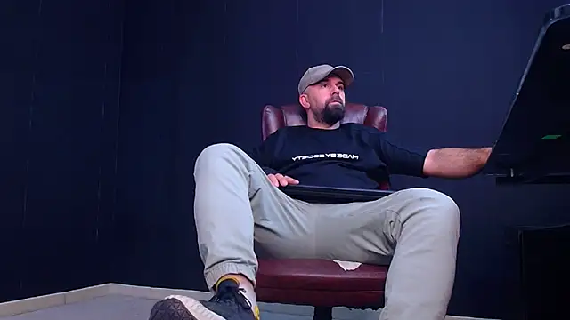 JackEthann online show from October 2025 04:53:02 AM