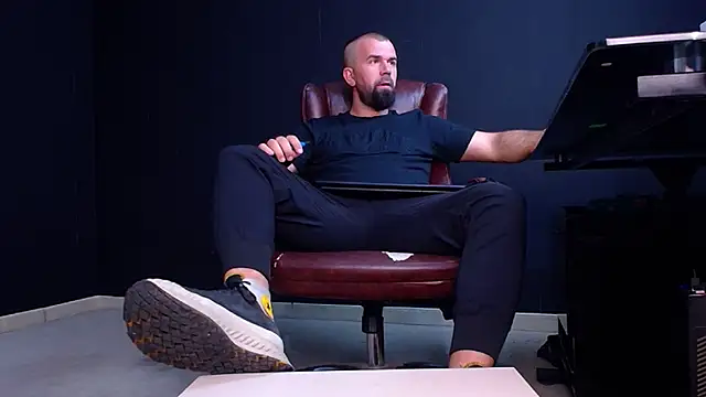 JackEthann online show from November 2025 05:29:02 AM