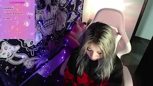 GamerCarrie online show from February 2025 05:20:02 AM