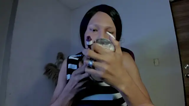 Snapshot of carolinemiller7 chatting on December 2025 09:11:01 PM carolinemiller7 online show from December 2025 09:11:01 PM