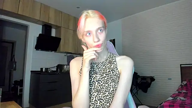 Snapshot of _Alice_Kitty chatting on July 2026 06:57:01 PM Alice Kitty online show from July 2026 06:57:01 PM