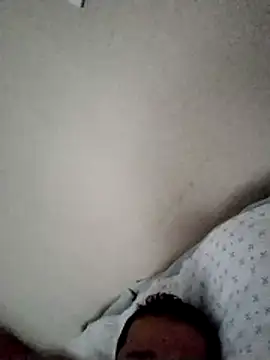 Snapshot of milf_hunter_35 chatting on April 2026 03:49:01 PM milf hunter 35 online show from April 2026 03:49:01 PM