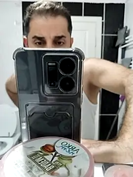 Snapshot of milf_hunter_35 chatting on April 2026 04:51:01 AM milf hunter 35 online show from April 2026 04:51:01 AM