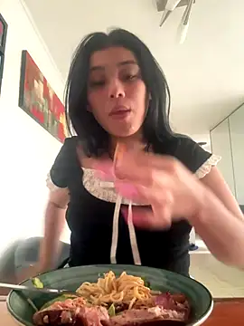 Snapshot of Ceninth chatting on December 2025 07:43:01 PM Ceninth online show from December 2025 07:43:01 PM