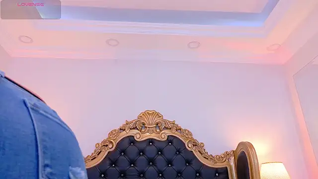 AdelinaVans online show from December 2025 11:27:02 AM