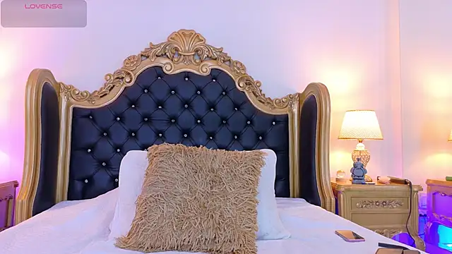 AdelinaVans online show from February 2026 11:22:01 AM