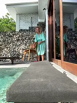 LaVitaBelle online show from January 2025 07:38:02 AM