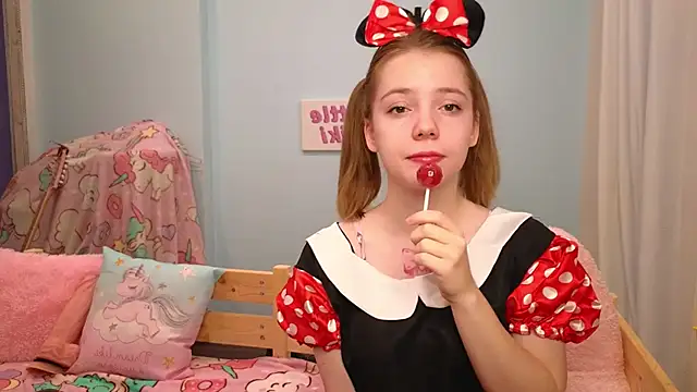 PrincessLittleKiki online show from October 2025 08:05:02 AM