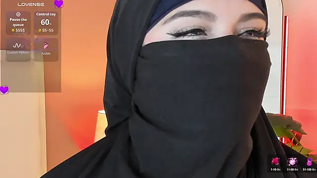 anna-henao online show from September 2025 07:30:02 PM