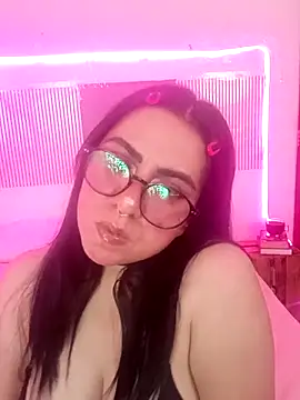 Snapshot of Celestte22 chatting on April 2026 10:19:02 PM Celestte22 online show from April 2026 10:19:02 PM