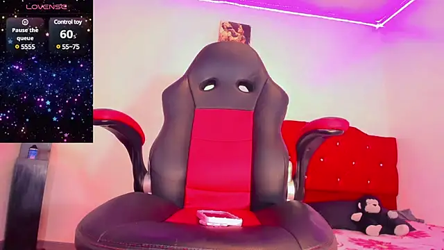 naomy  xx online show from January 2025 06:07:01 AM