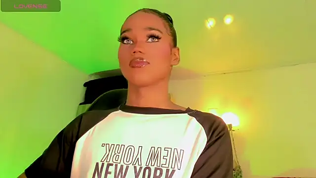 naomy  xx online show from March 2026 03:30:02 AM