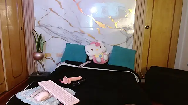 kittycatw online show from March 2026 03:33:01 AM