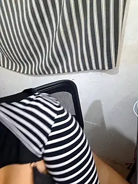 Snapshot of Derry_Cooper chatting on November 2025 03:31:02 AM Derry Cooper online show from November 2025 03:31:02 AM