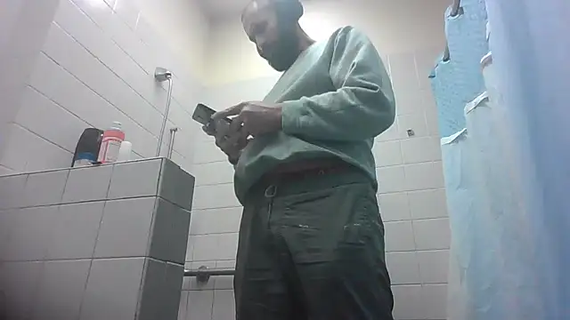 Snapshot of AceSpinning_DJ chatting on March 2025 07:33:02 AM AceSpinning DJ online show from March 2025 07:33:02 AM