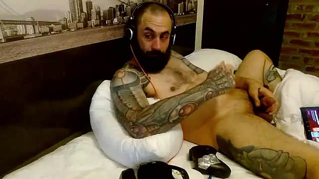 Snapshot of AceSpinning_DJ chatting on January 2026 06:51:02 AM AceSpinning DJ online show from January 2026 06:51:02 AM