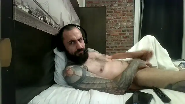 Snapshot of AceSpinning_DJ chatting on January 2026 02:10:01 PM AceSpinning DJ online show from January 2026 02:10:01 PM