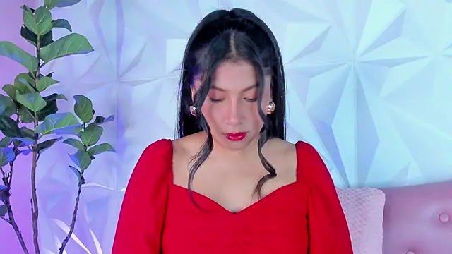 LinnaGardenia online show from February 2025 02:02:01 PM