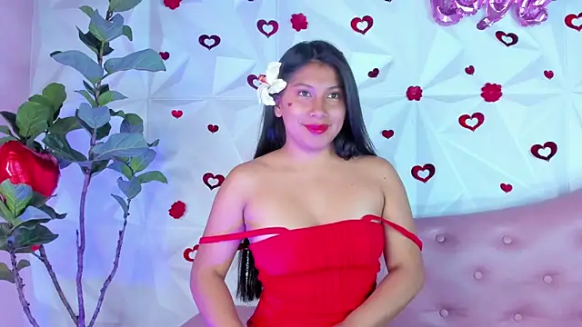 LinnaGardenia online show from February 2025 02:02:01 PM