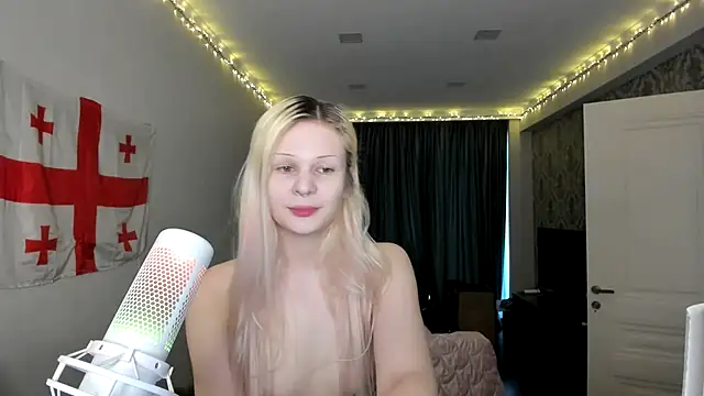 Snapshot of sashakiss99 chatting on February 2025 08:46:01 AM sashakiss99 online show from February 2025 08:46:01 AM