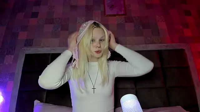 Snapshot of sashakiss99 chatting on September 2025 05:07:01 PM sashakiss99 online show from September 2025 05:07:01 PM