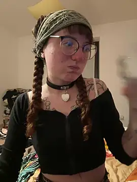  foxygirl  online show from February 2025 06:34:02 PM