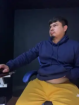 Snapshot of DickMasterfindom chatting on April 2026 07:47:02 AM DickMasterfindom online show from April 2026 07:47:02 AM